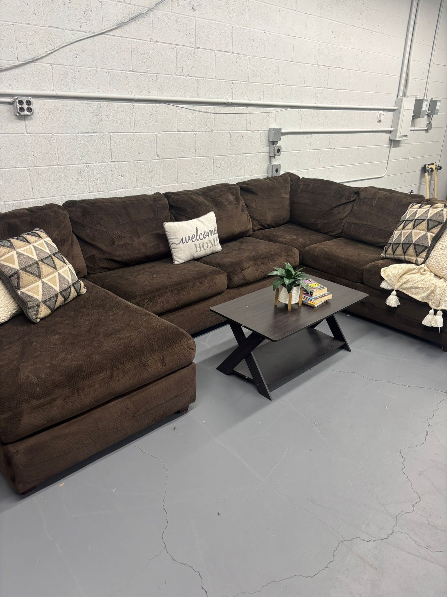 Ashley Furniture Oversized Sectional Sofa w/ Chaise – Plush Chocolate