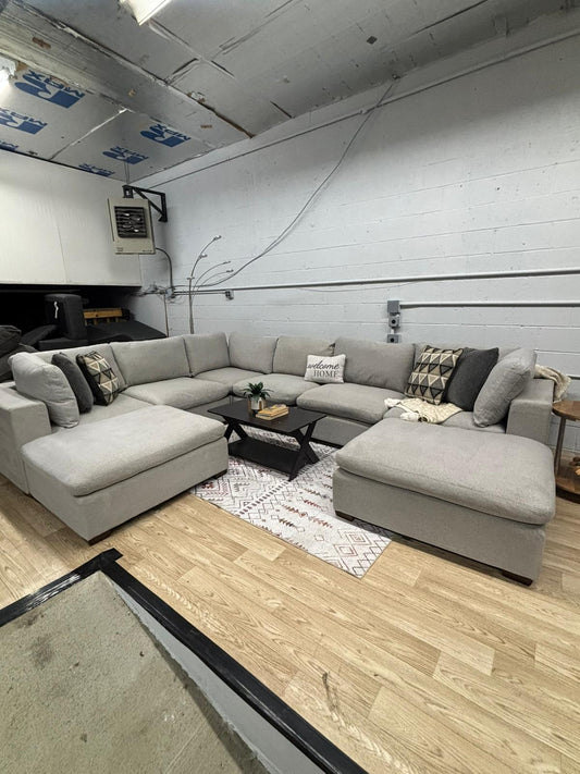 Thomasville Lowell 8-Piece Modular Sectional – Light Gray