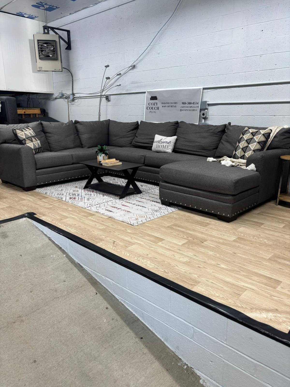 Large Gray 4-Piece Sectional w/ Chaise