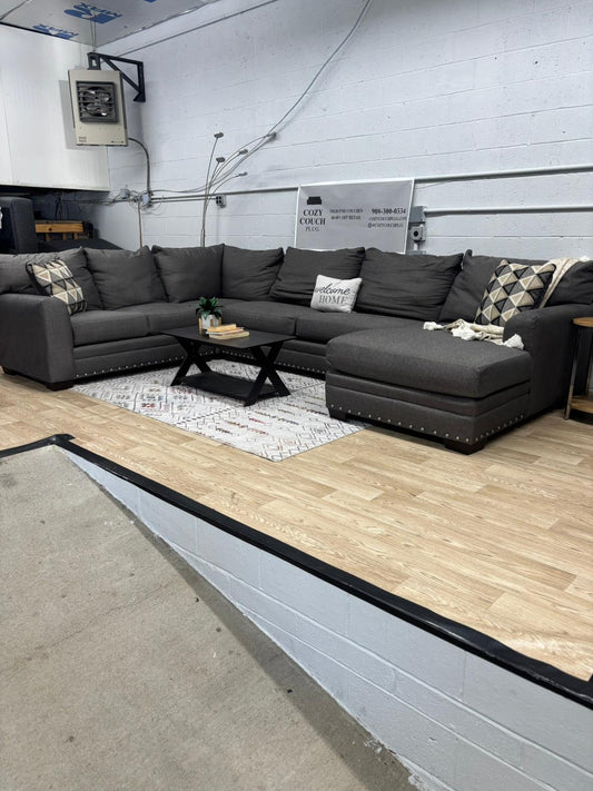 Large Gray 4-Piece Sectional w/ Chaise