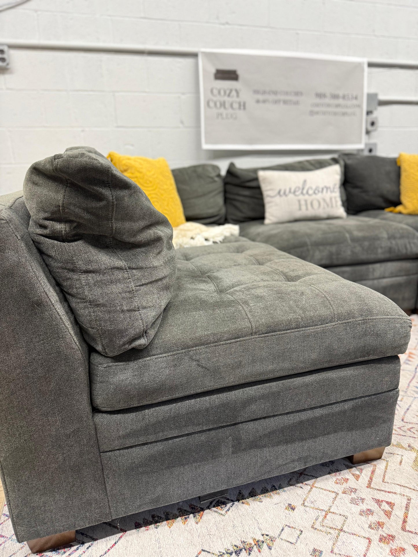 Thomasville Tisdale 5pc Sectional – Charcoal Gray