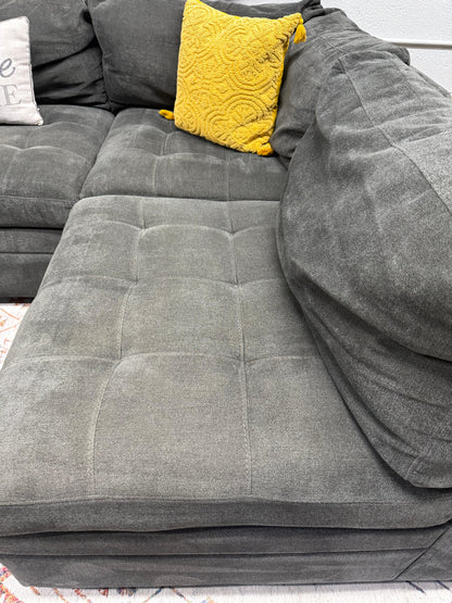 Thomasville Tisdale 5pc Sectional – Charcoal Gray
