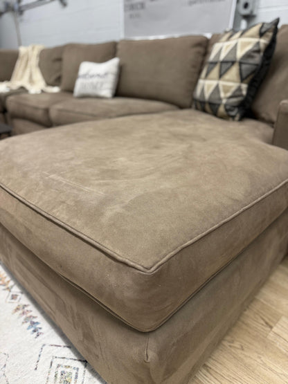 Room and Board Sectional w/ Queen Pullout Sleeper